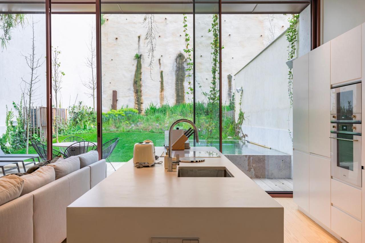 Hidden Pearl W/ Patio & Pool By Lovelystay Lisboa Екстериор снимка