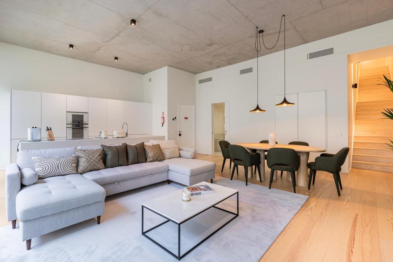 Hidden Pearl W/ Patio & Pool By Lovelystay Lisboa Екстериор снимка