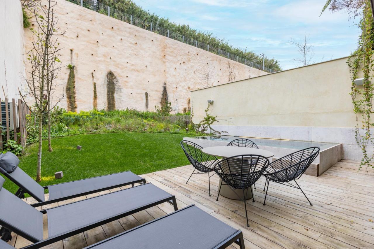 Hidden Pearl W/ Patio & Pool By Lovelystay Lisboa Екстериор снимка