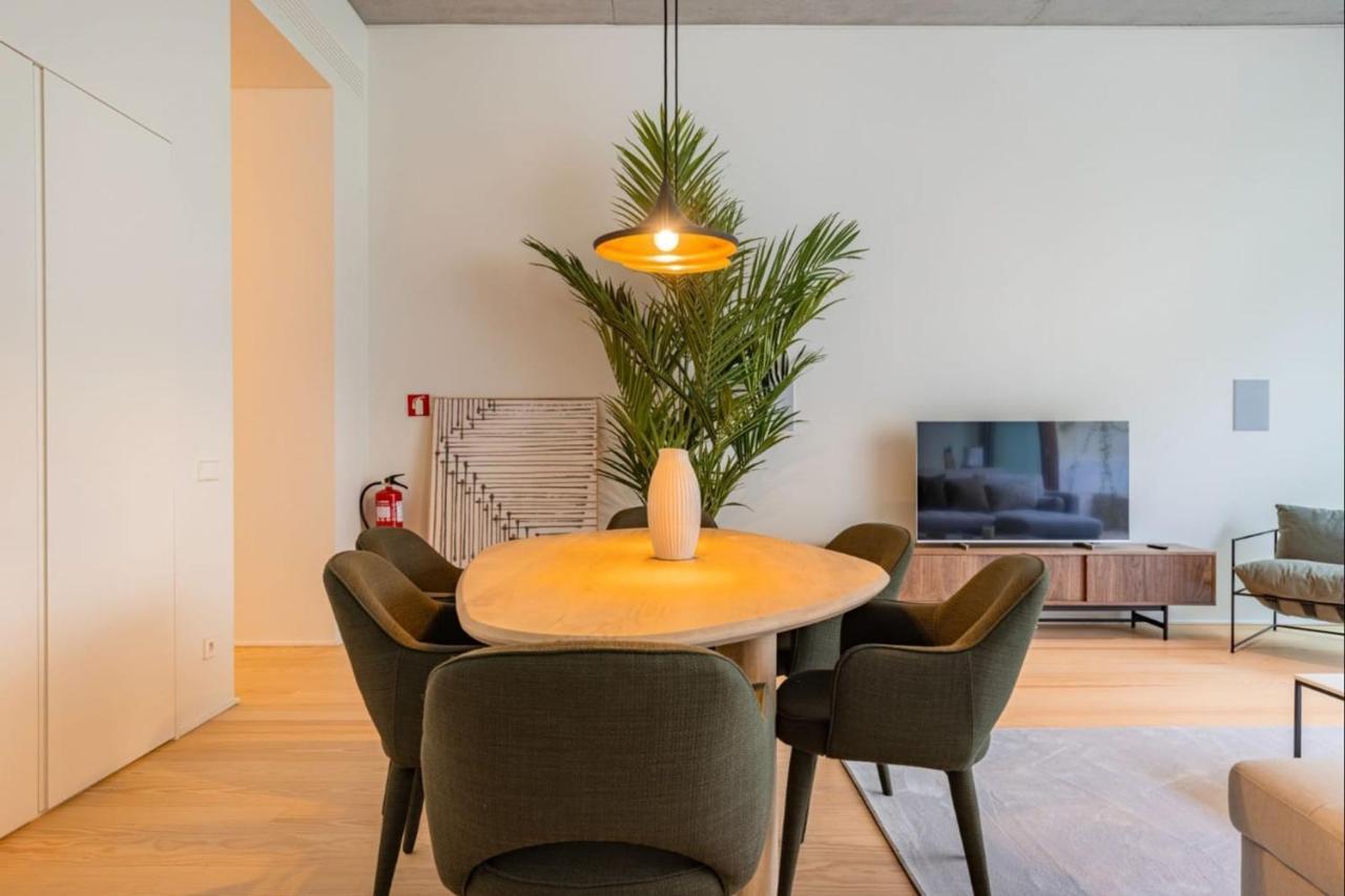 Hidden Pearl W/ Patio & Pool By Lovelystay Lisboa Екстериор снимка